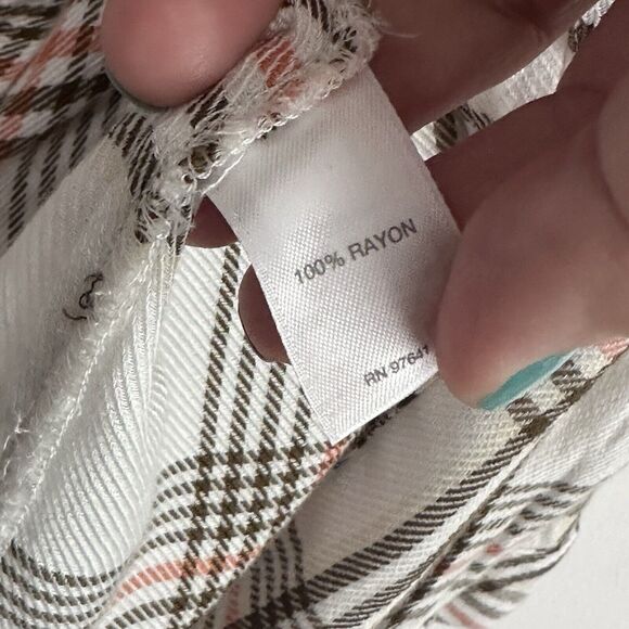 J Jill Blouse Shirt M Rayon Long Sleeve Plaid Button Front V Neck Casual Relaxed - Picture 7 of 11